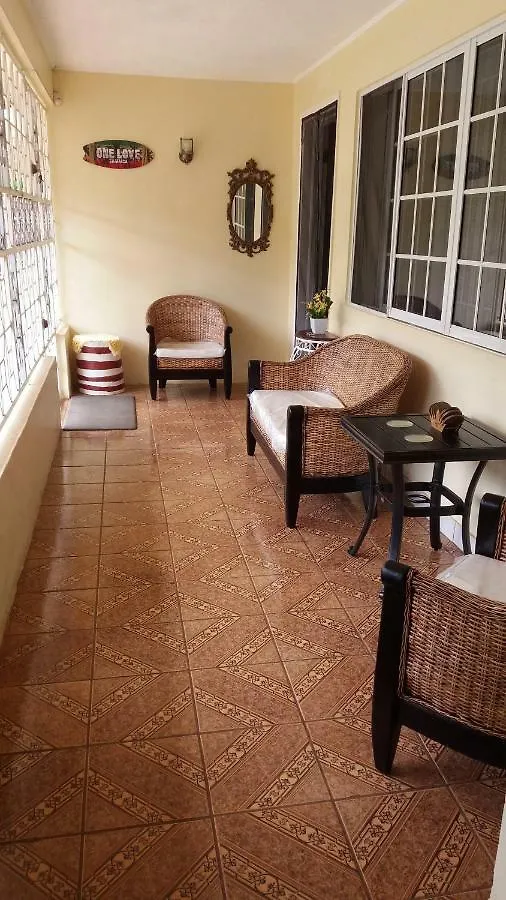 The Grove Country Villa Mandeville Homestay
